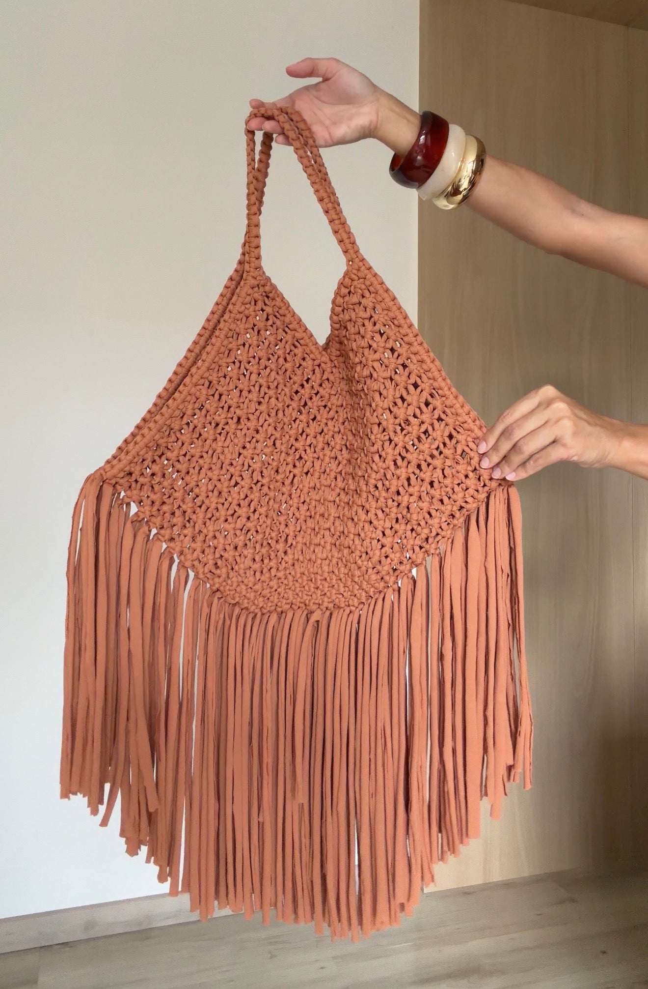 BOLSA EM MACRAMÊ PIPA