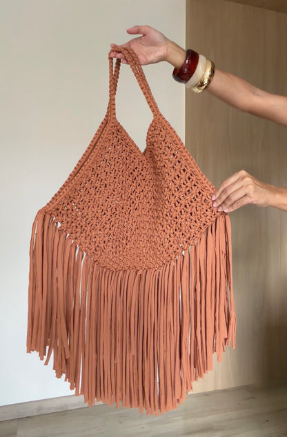 BOLSA EM MACRAMÊ PIPA